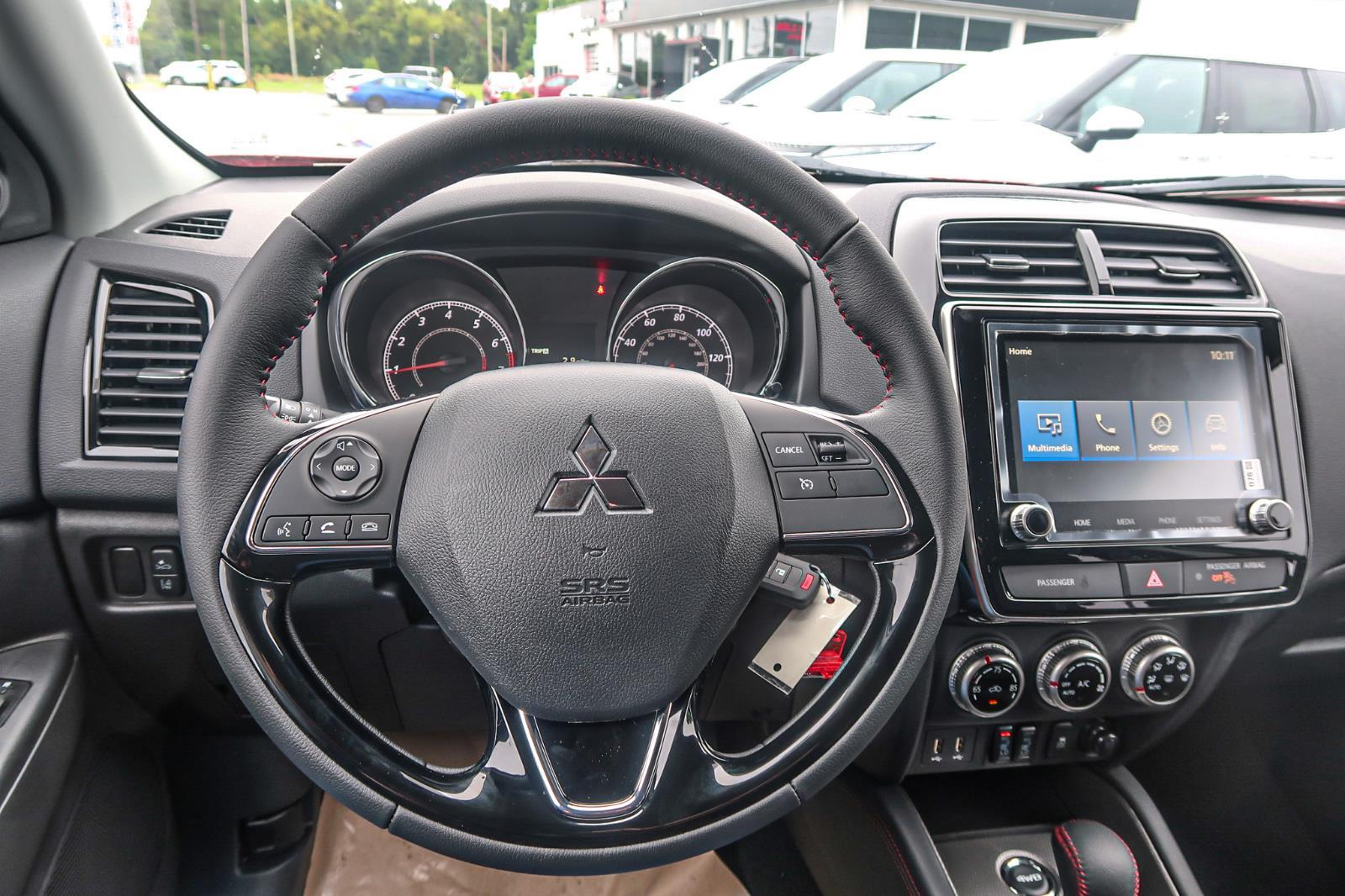 2025 Mitsubishi Outlander Sport LE