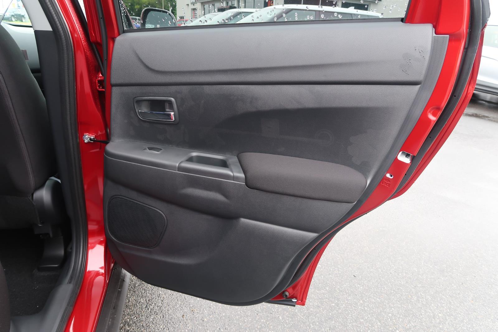 2025 Mitsubishi Outlander Sport LE
