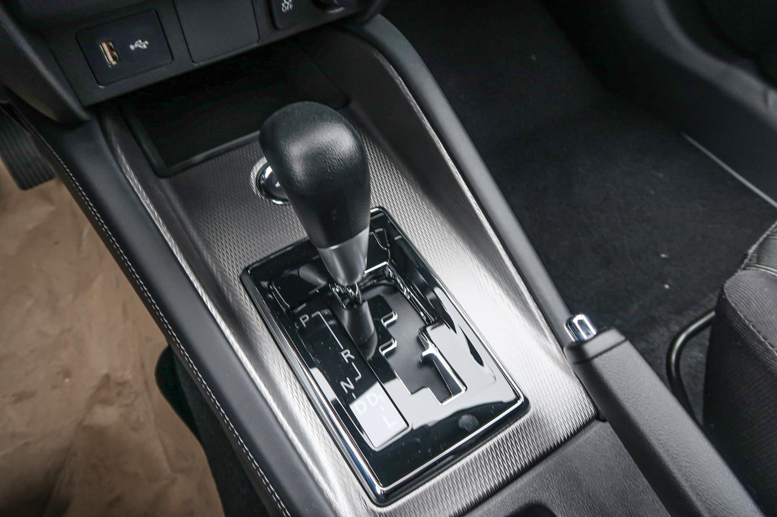 2025 Mitsubishi Outlander Sport ES
