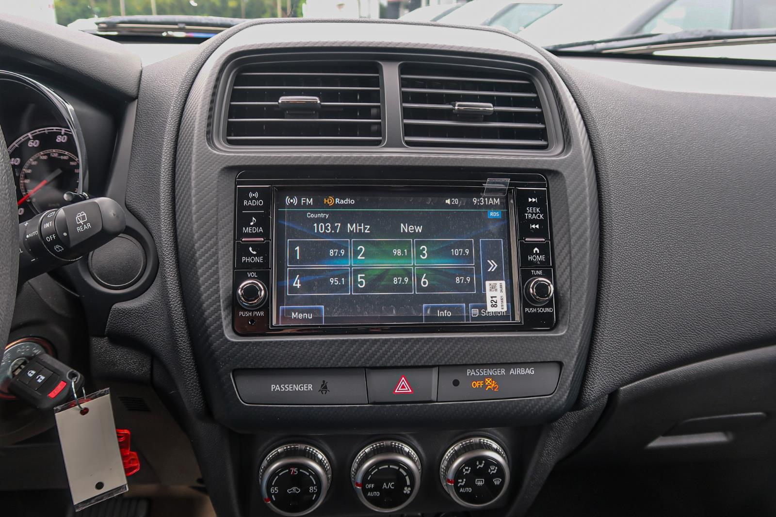 2025 Mitsubishi Outlander Sport ES