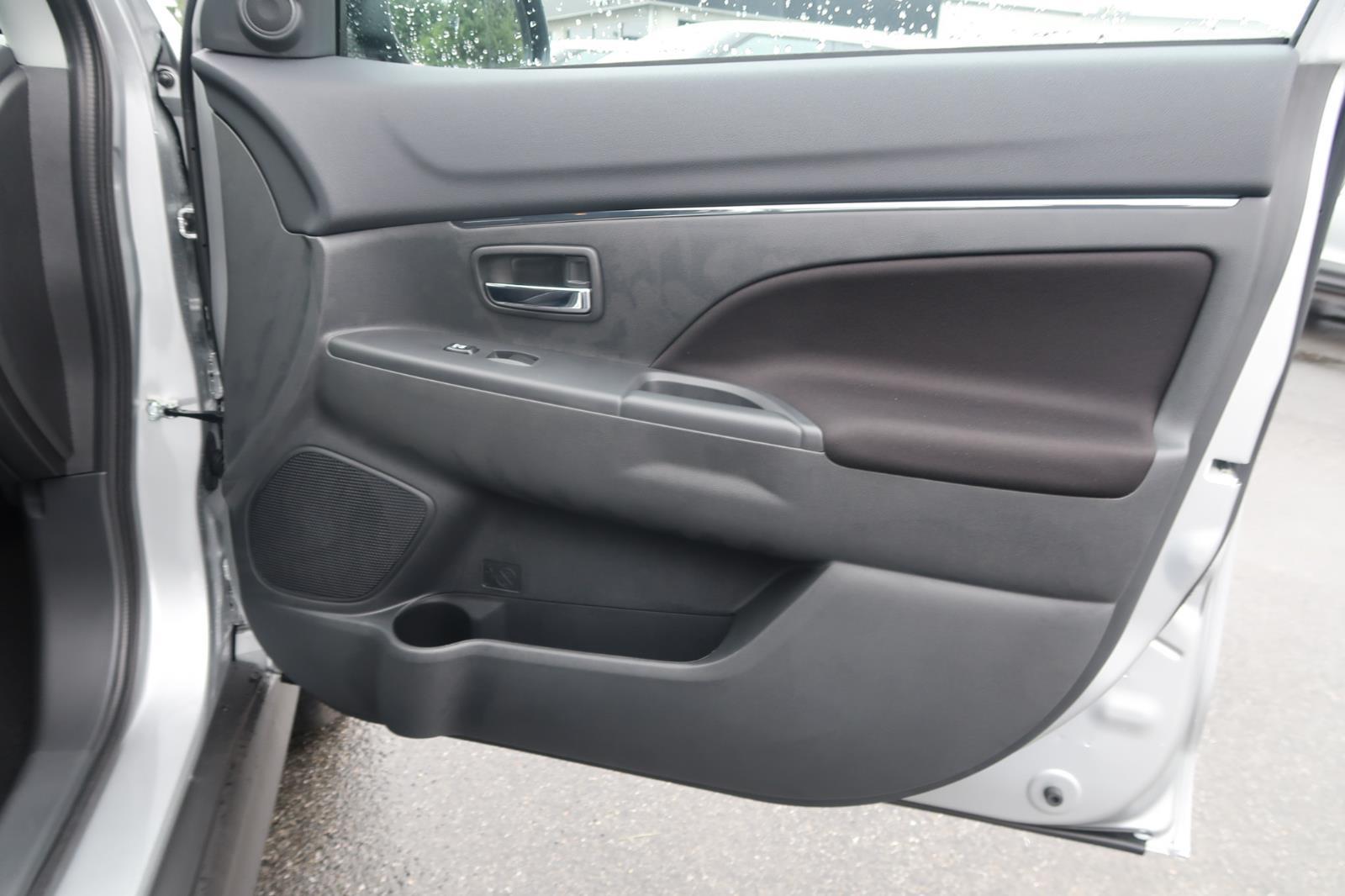 2025 Mitsubishi Outlander Sport ES
