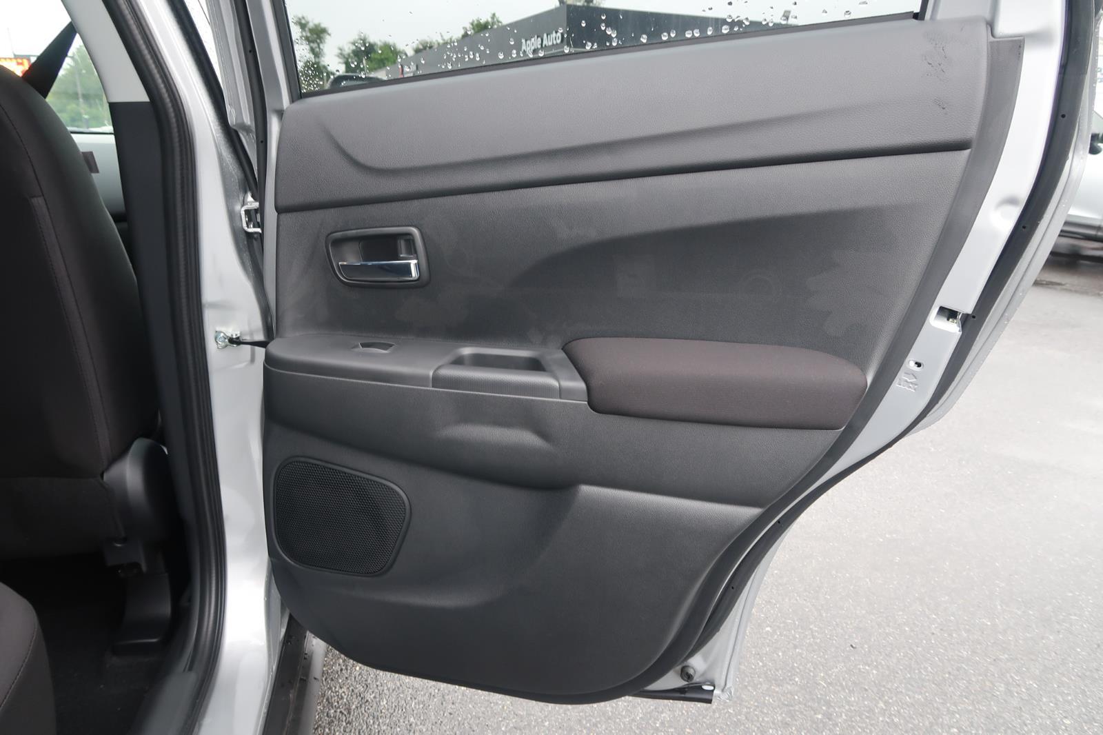 2025 Mitsubishi Outlander Sport ES
