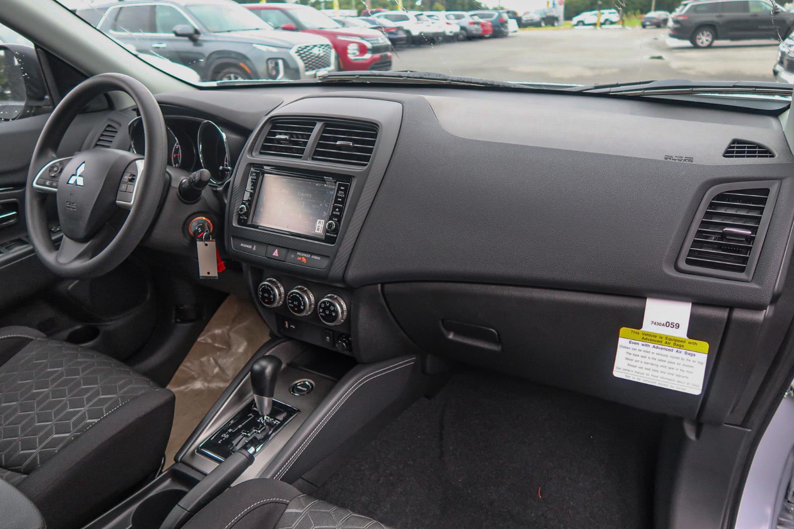 2025 Mitsubishi Outlander Sport ES