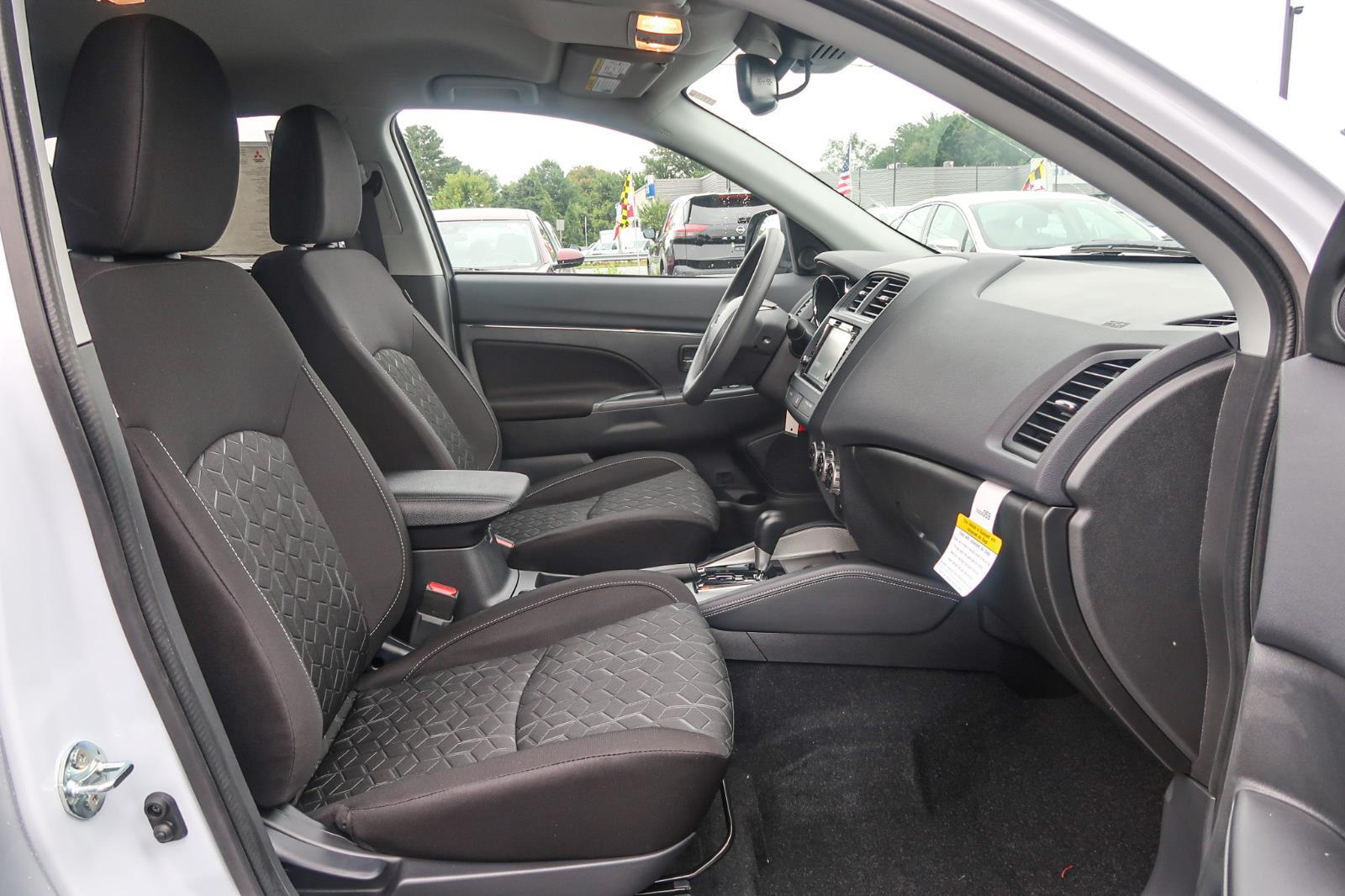 2025 Mitsubishi Outlander Sport ES