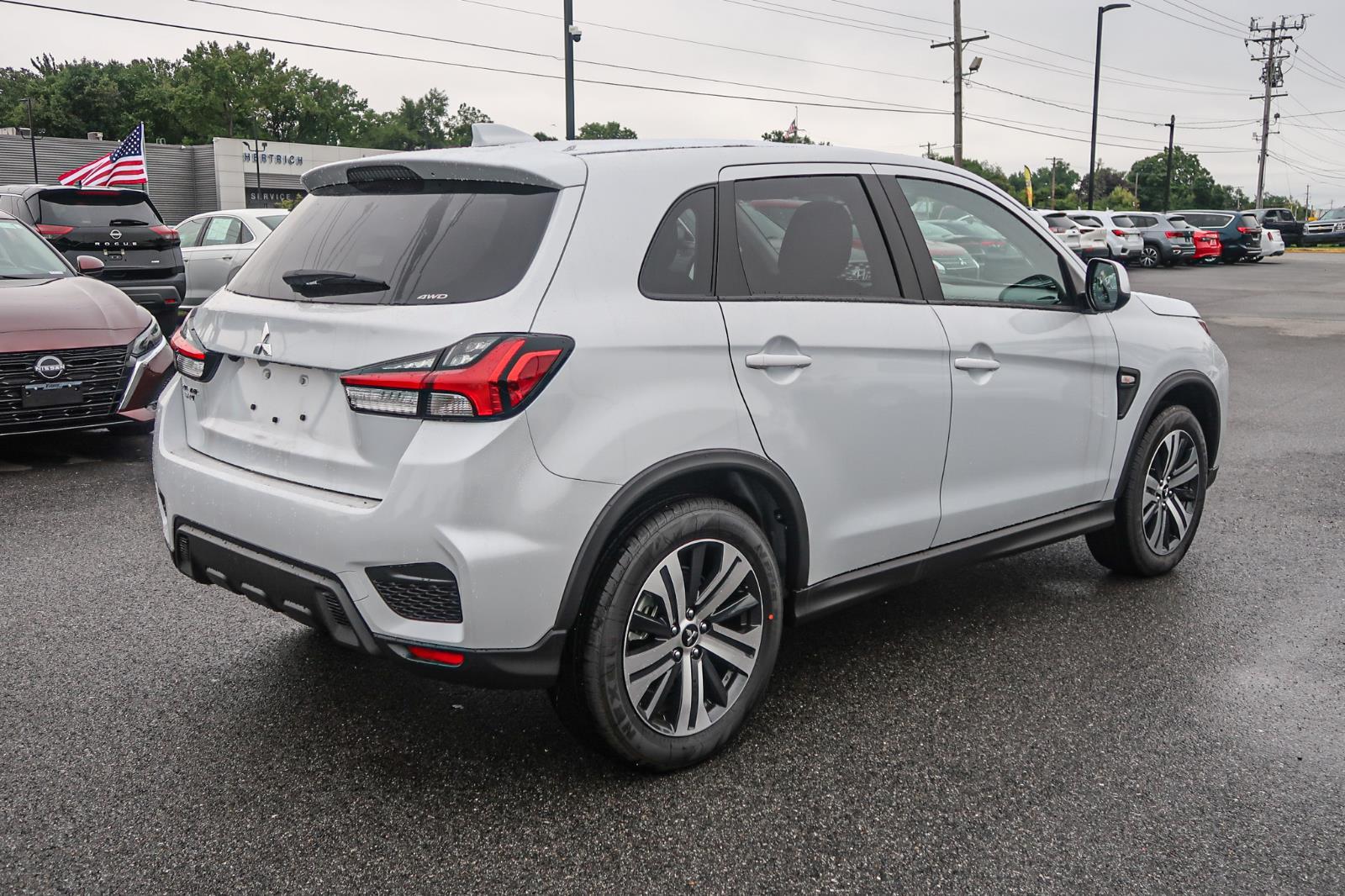 2025 Mitsubishi Outlander Sport ES