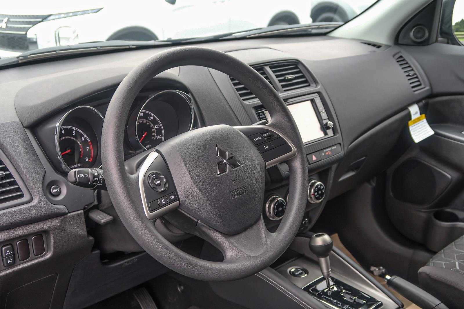 2025 Mitsubishi Outlander Sport ES