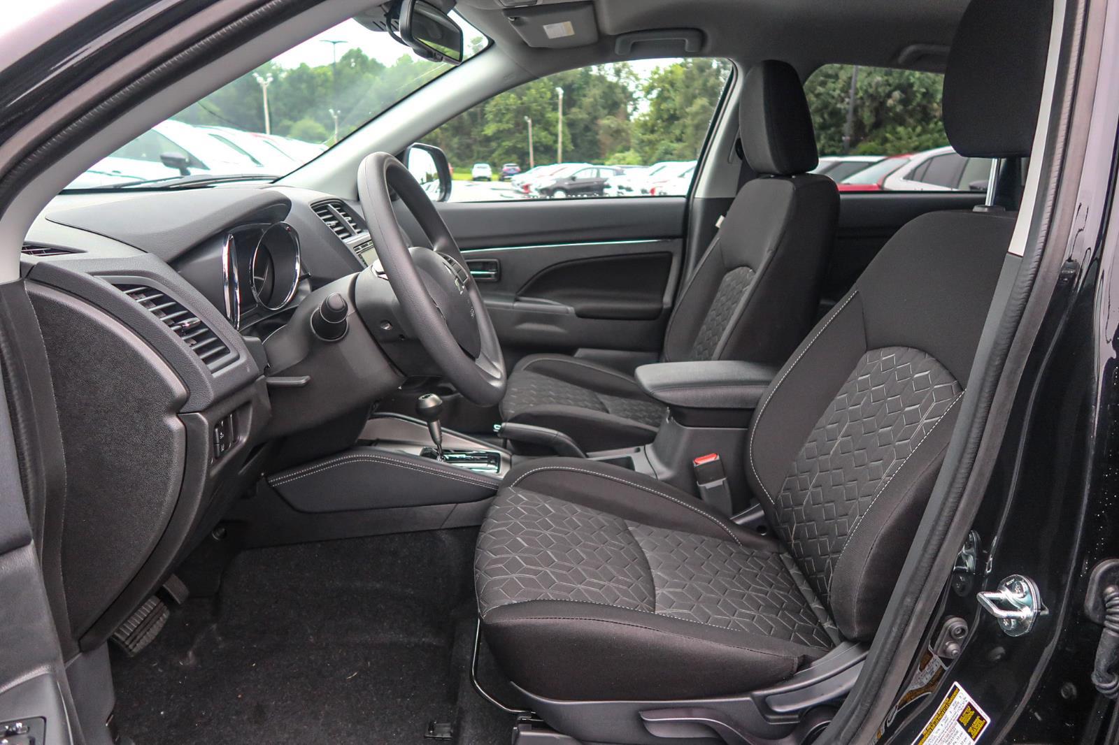 2025 Mitsubishi Outlander Sport ES