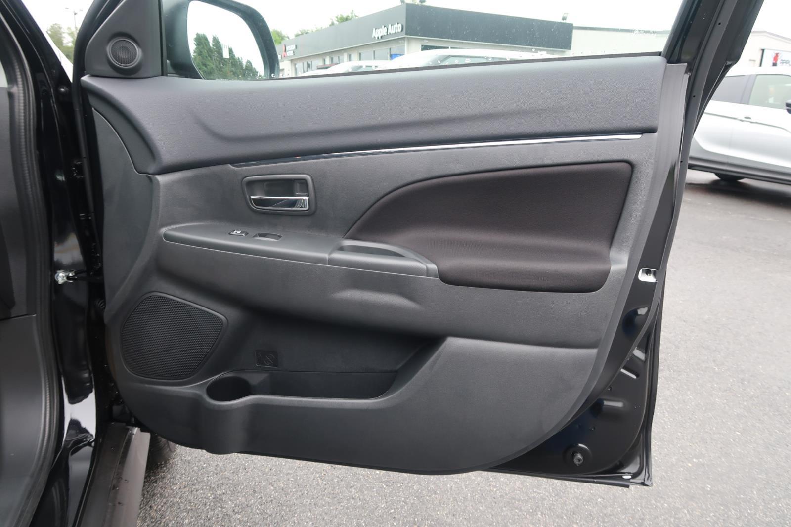 2025 Mitsubishi Outlander Sport ES