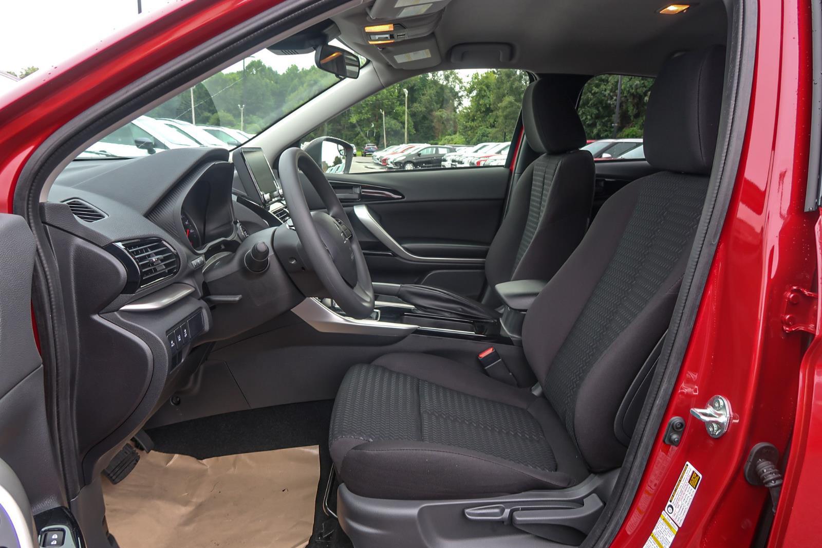 2025 Mitsubishi Eclipse Cross LE