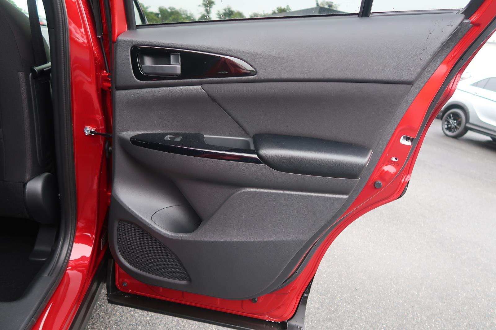 2025 Mitsubishi Eclipse Cross LE