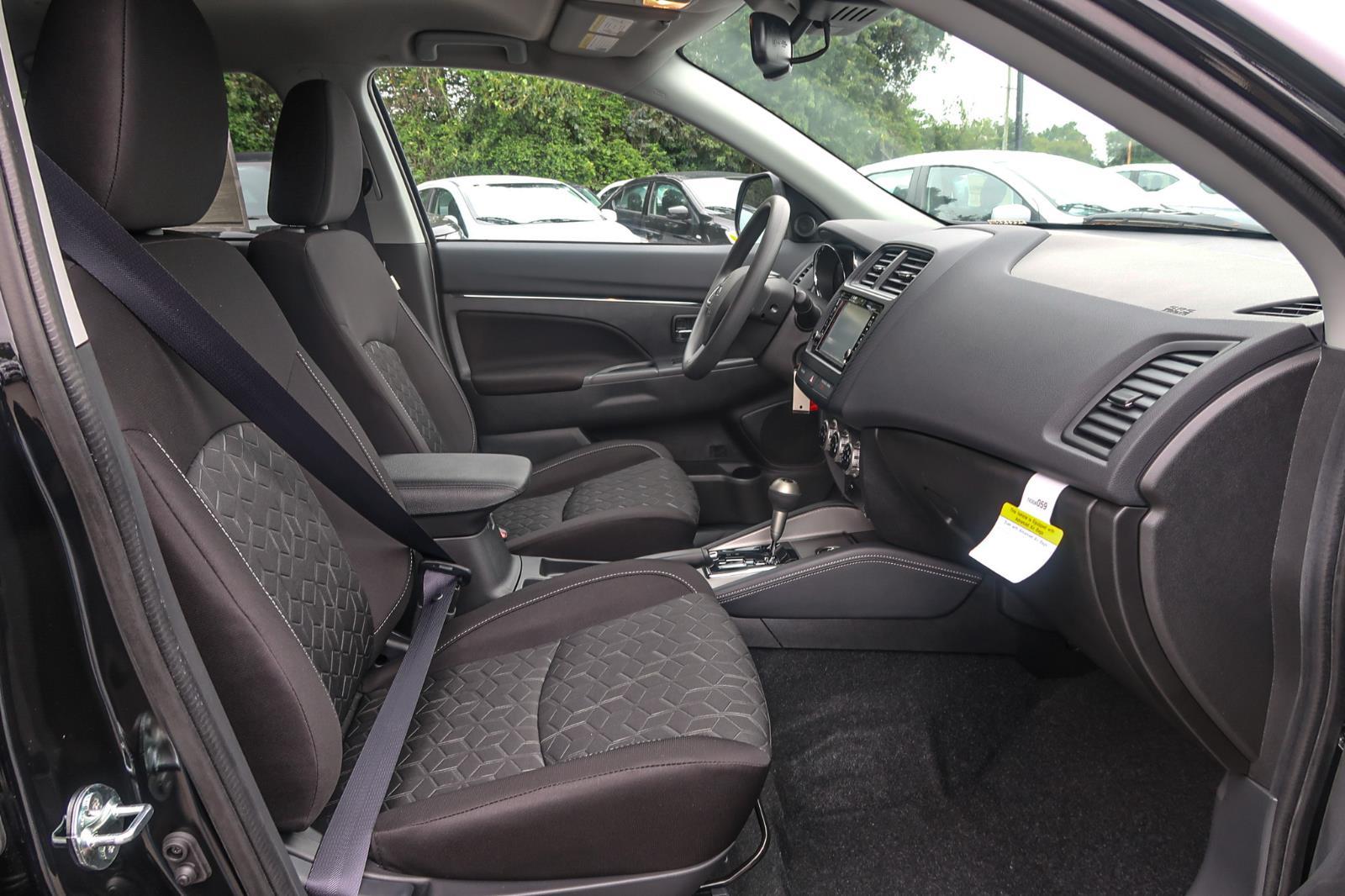 2025 Mitsubishi Outlander Sport ES