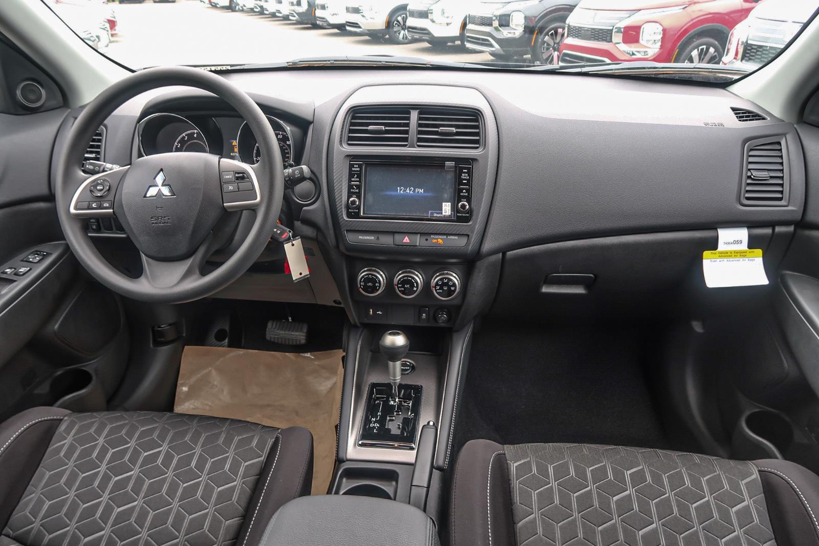 2025 Mitsubishi Outlander Sport ES