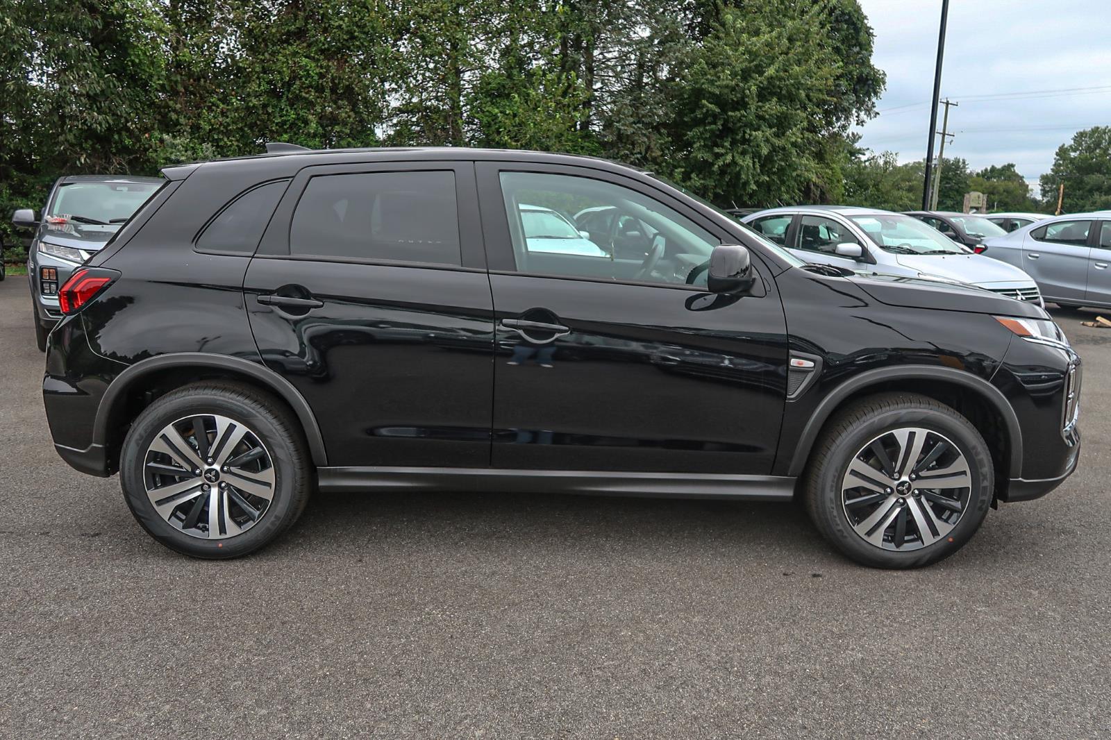 2025 Mitsubishi Outlander Sport ES