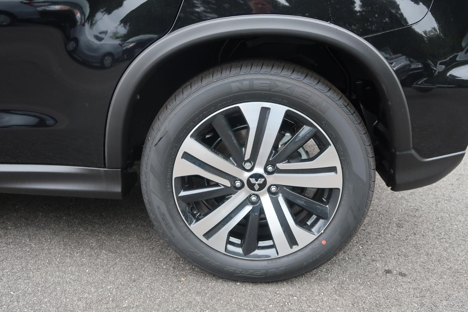 2025 Mitsubishi Outlander Sport ES