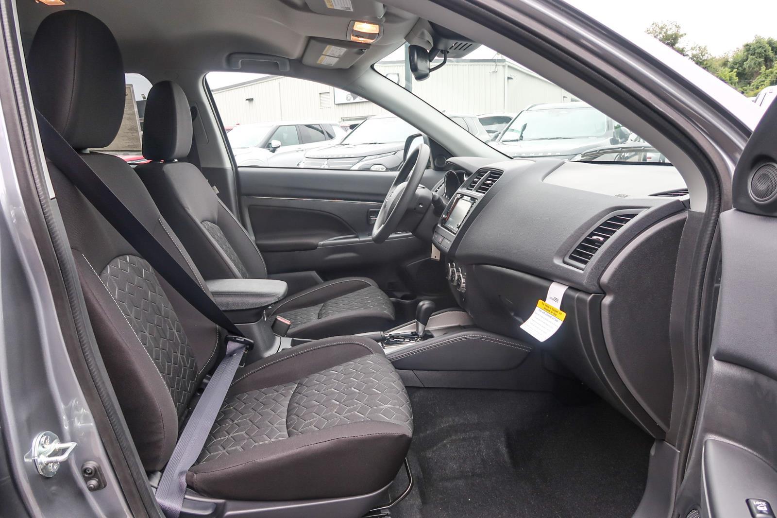 2025 Mitsubishi Outlander Sport ES