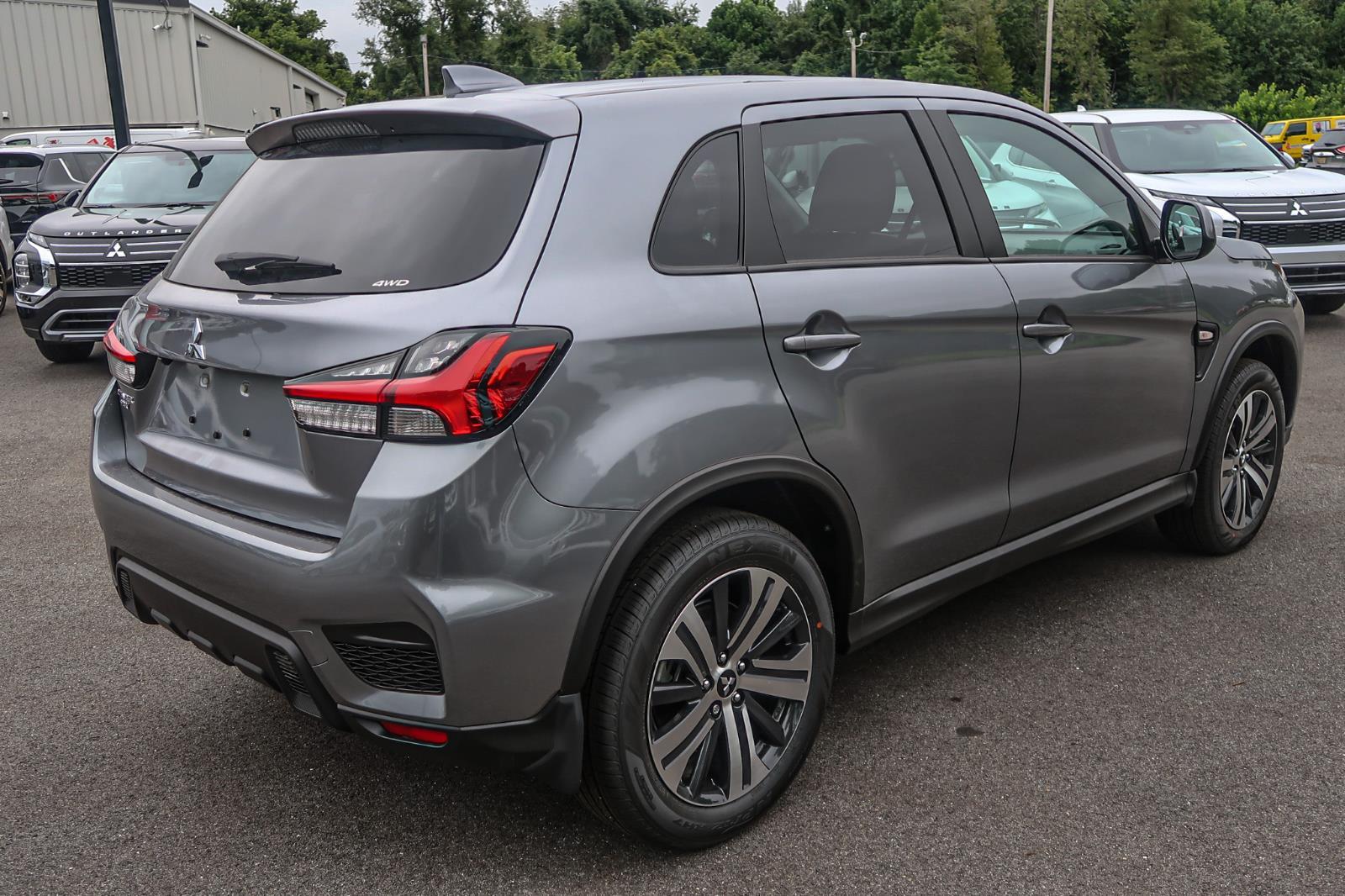 2025 Mitsubishi Outlander Sport ES