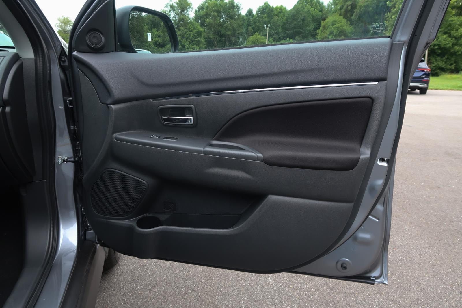 2025 Mitsubishi Outlander Sport ES
