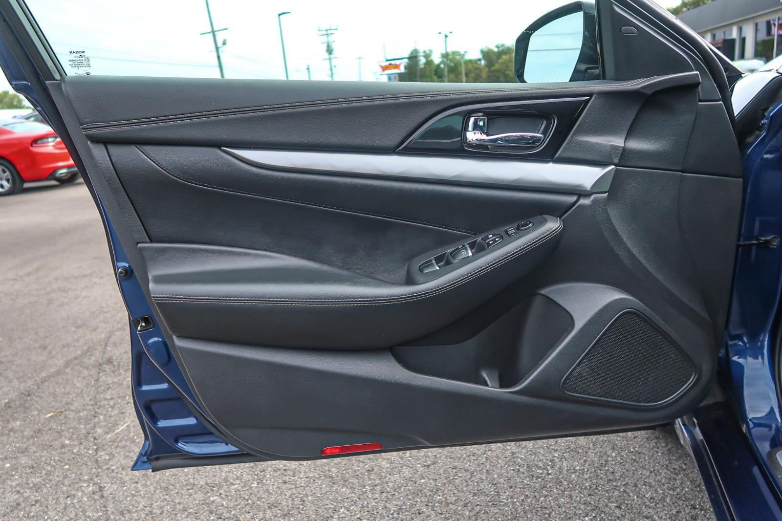 2021 Nissan Maxima SV Xtronic CVT