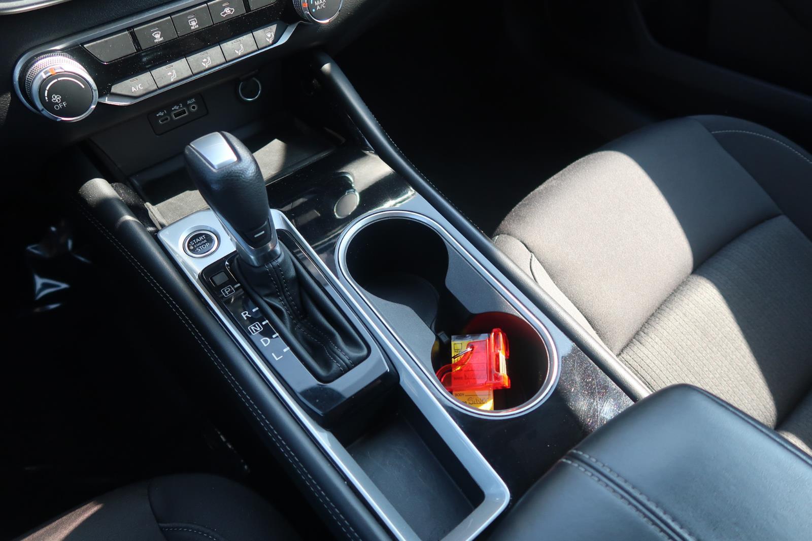 2023 Nissan Altima SV FWD