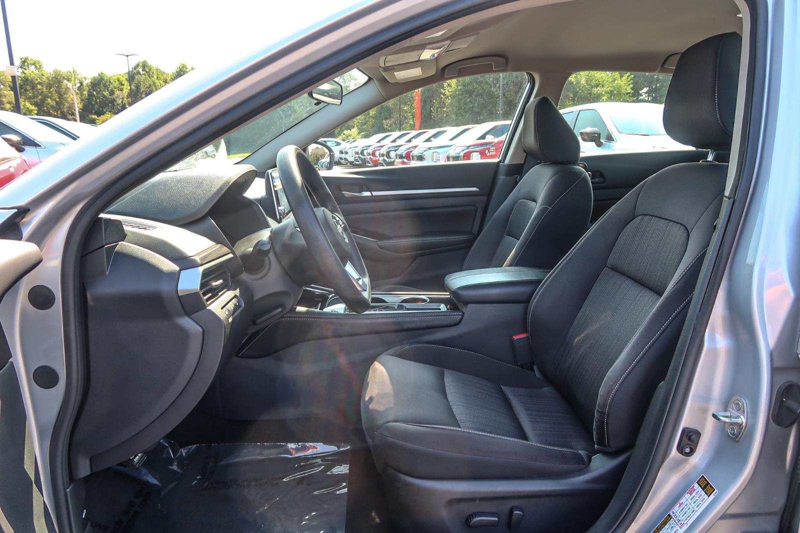 2023 Nissan Altima SV FWD