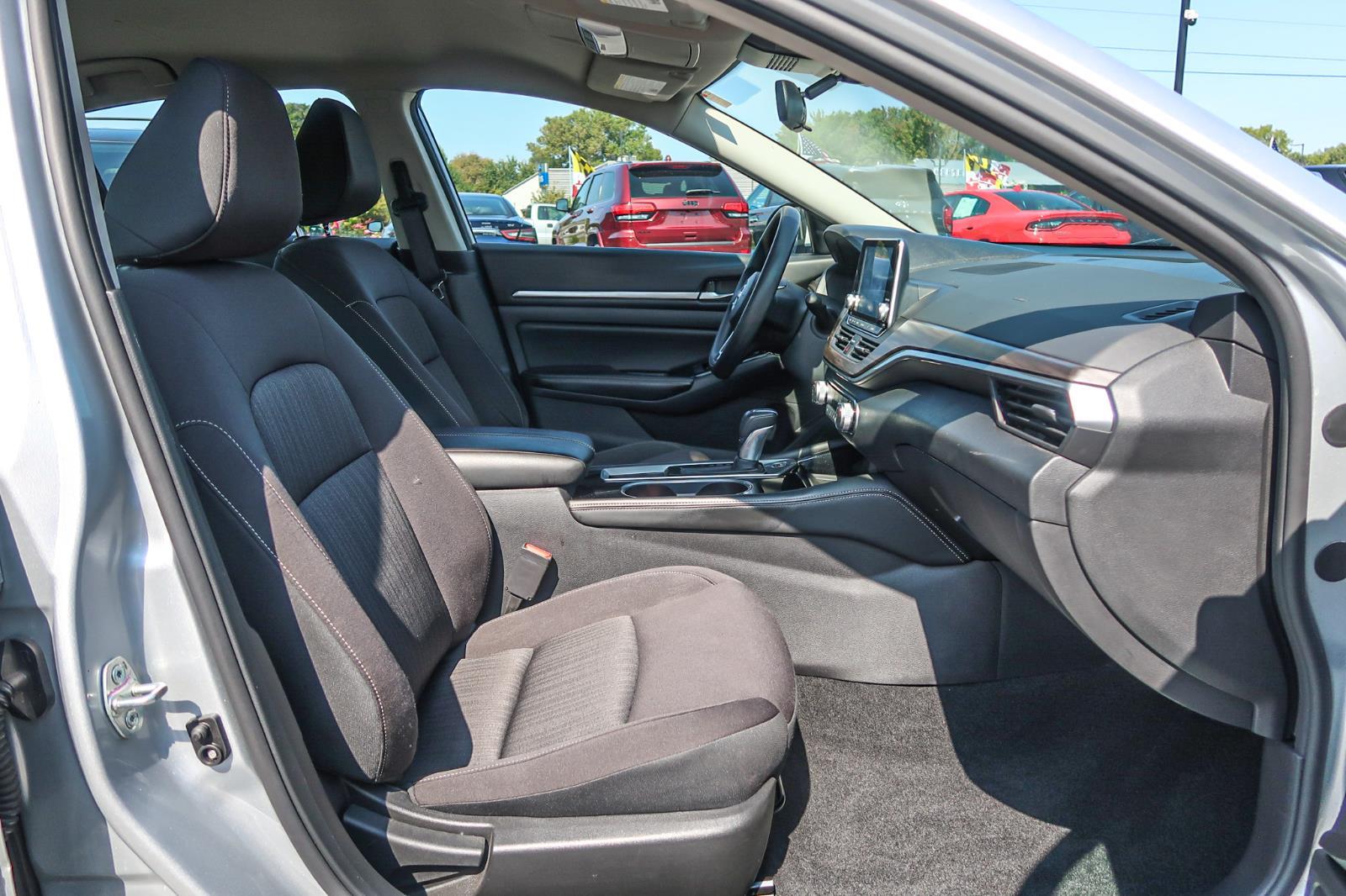 2023 Nissan Altima SV FWD
