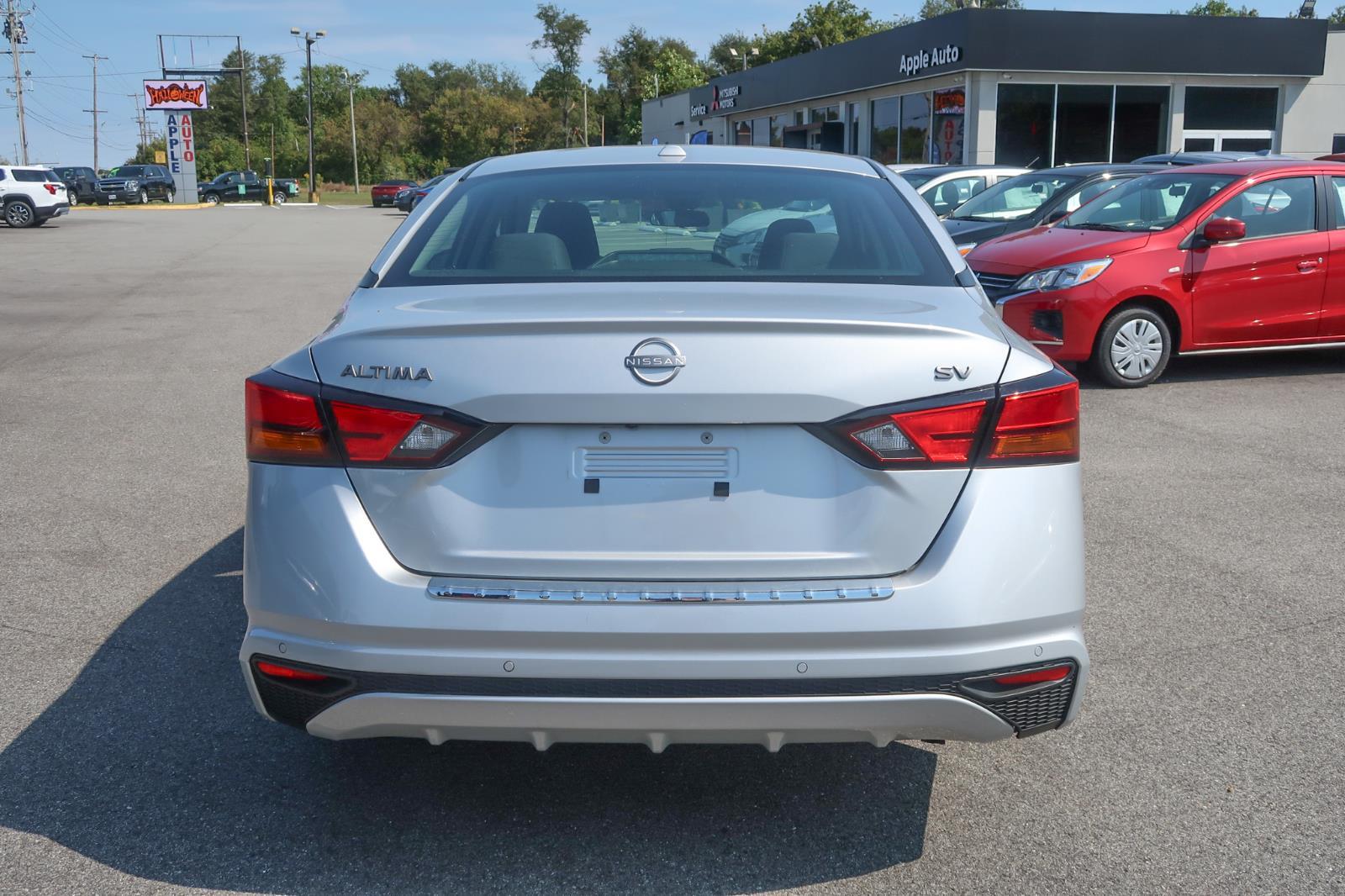 2023 Nissan Altima SV FWD