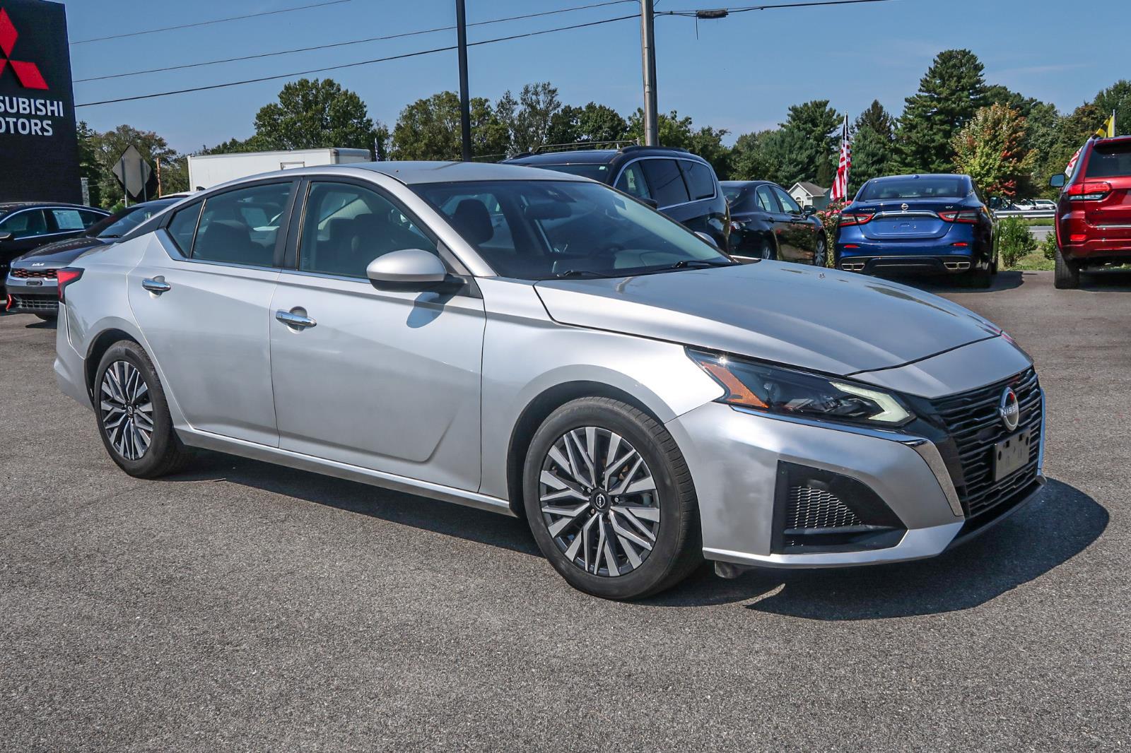 2023 Nissan Altima SV FWD