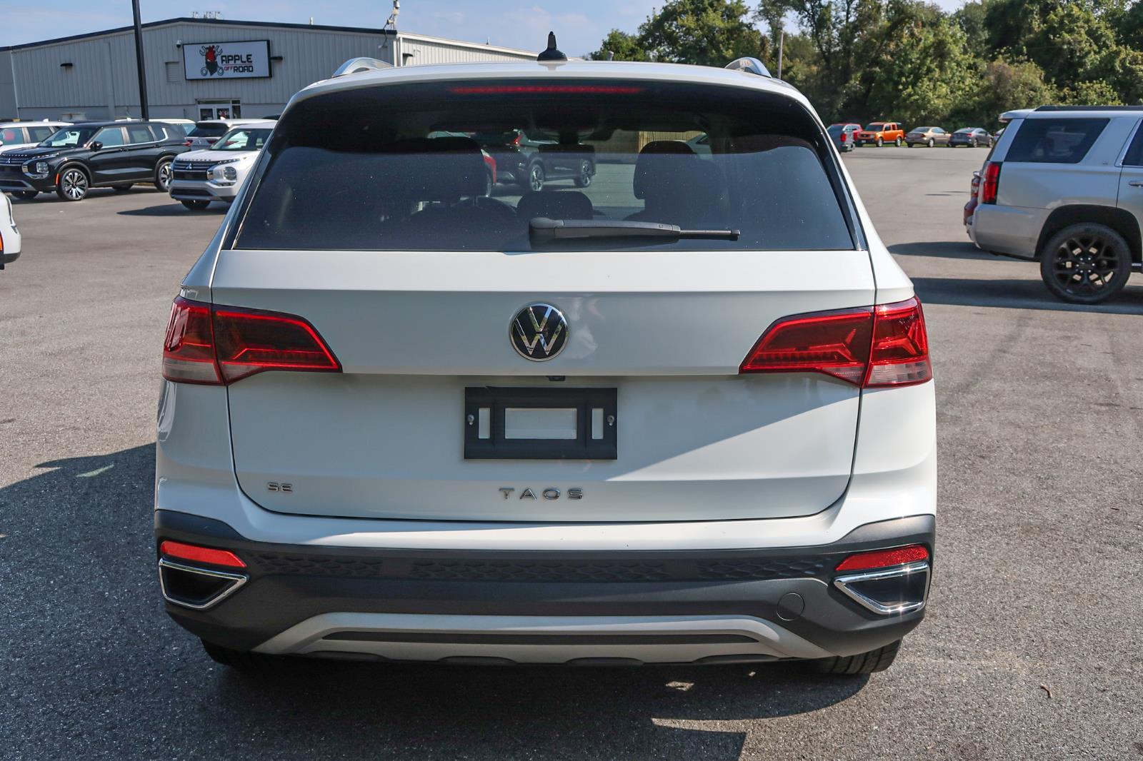 2023 Volkswagen Taos SE