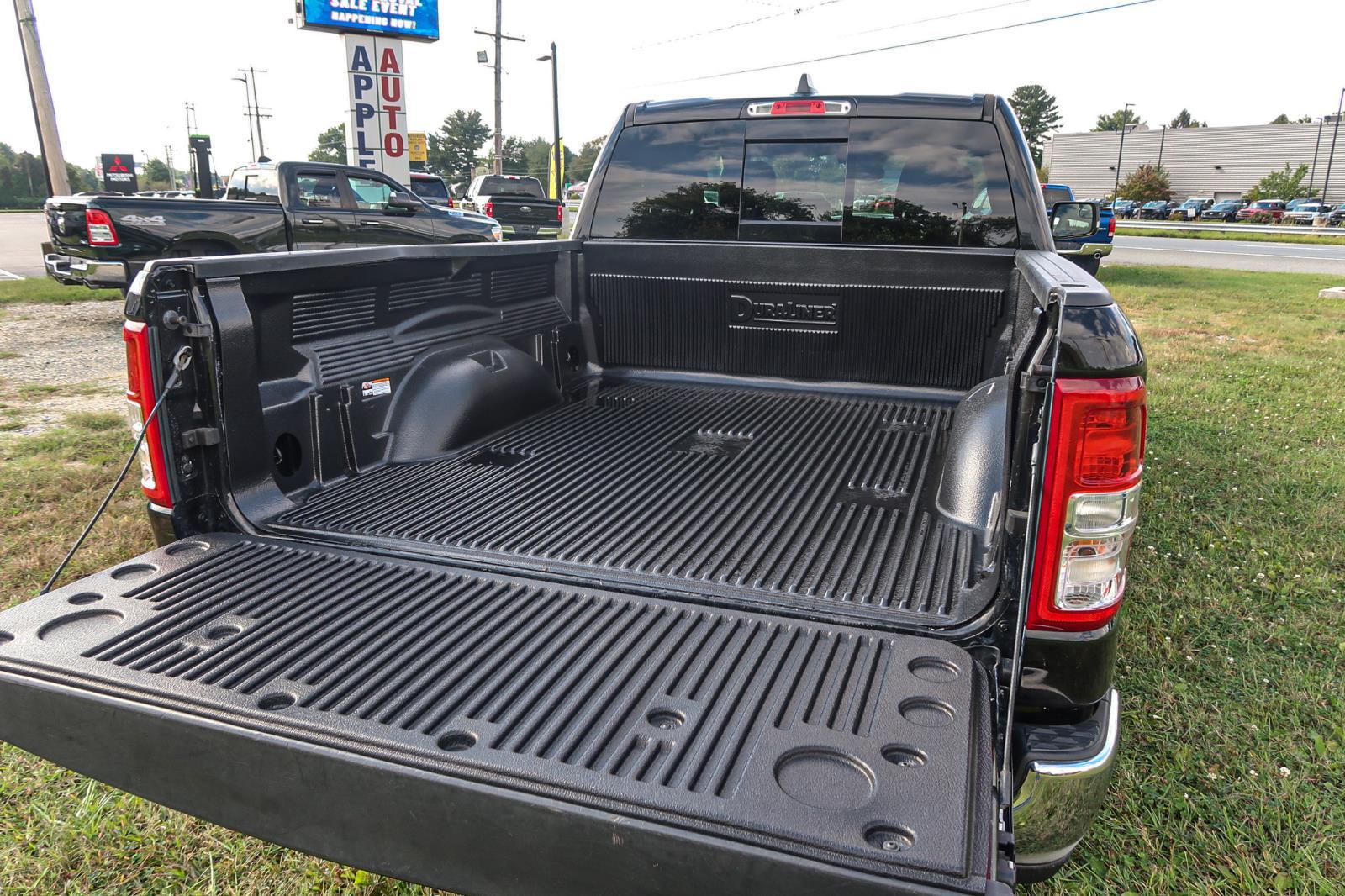 2021 Ram 1500 Big Horn Crew Cab 4x4 6'4" Box