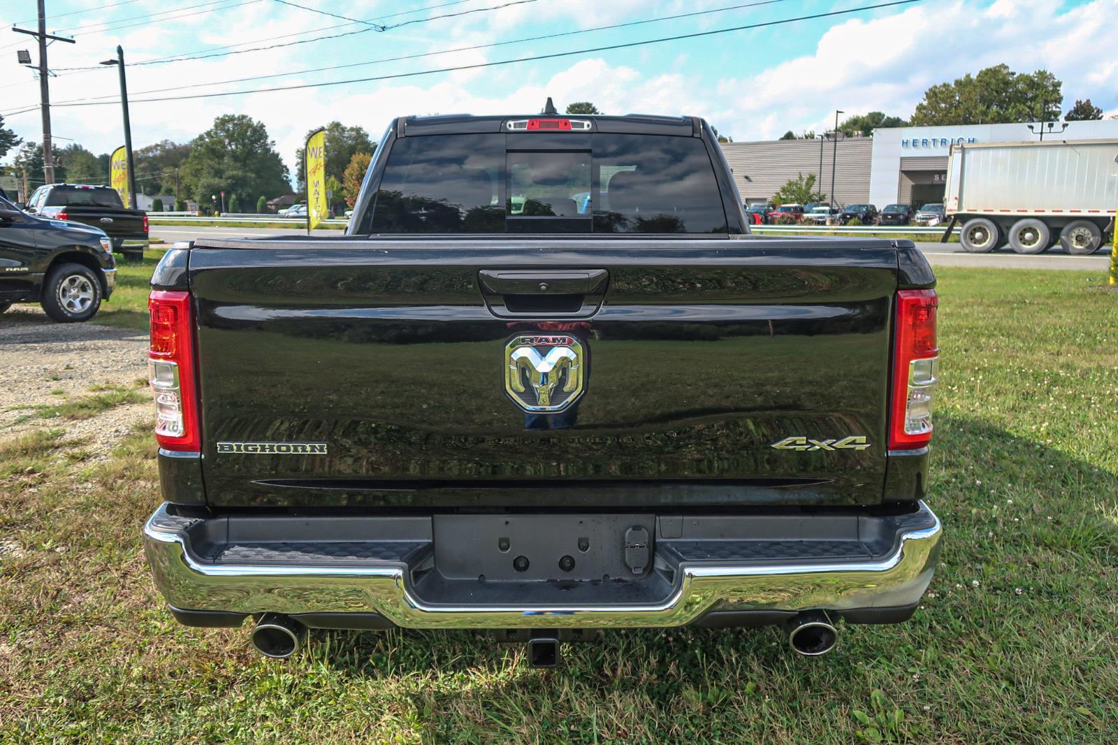 2021 Ram 1500 Big Horn Crew Cab 4x4 6'4" Box