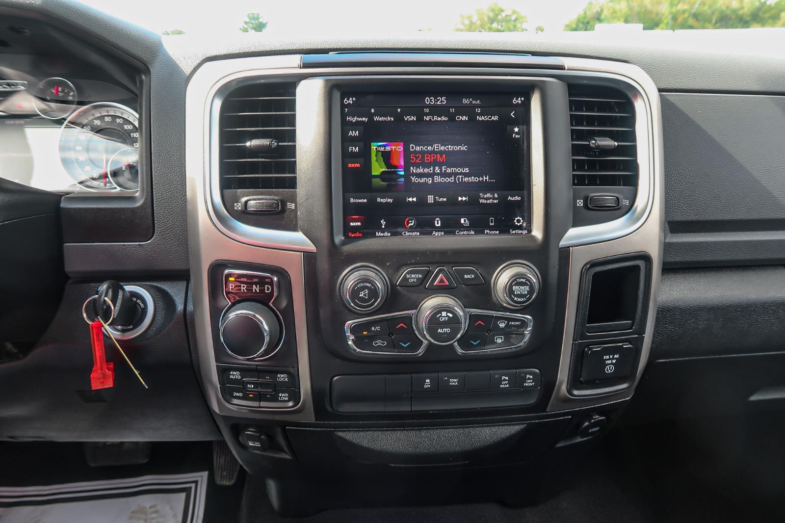2019 Ram 1500 Classic Big Horn Crew Cab 4x4 6'4" Box