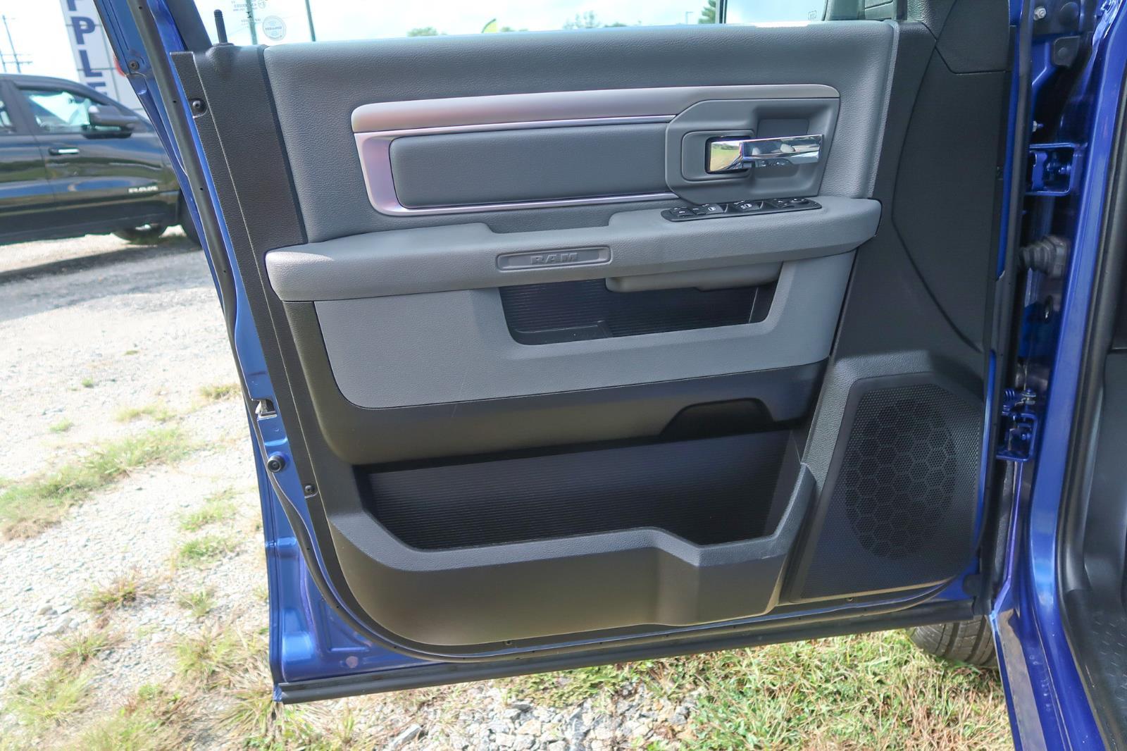 2019 Ram 1500 Classic Big Horn Crew Cab 4x4 6'4" Box