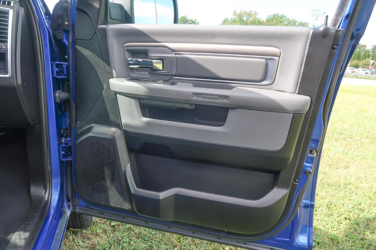 2019 Ram 1500 Classic Big Horn Crew Cab 4x4 6'4" Box