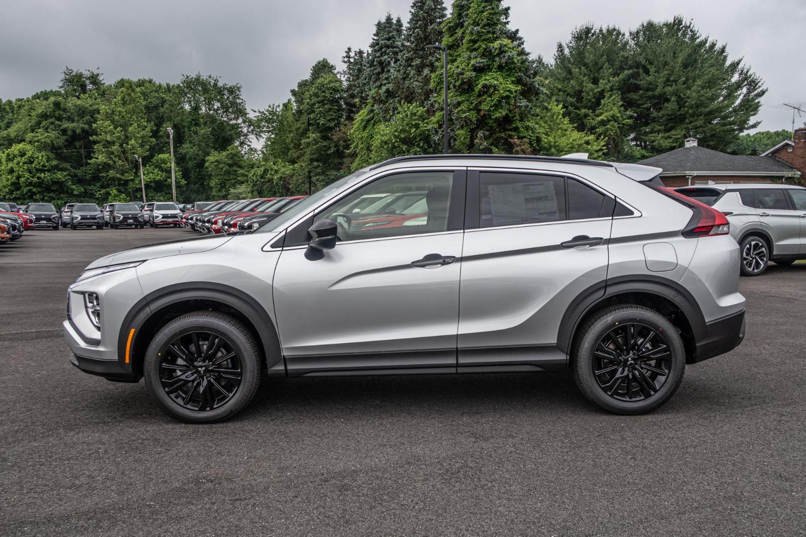 2024 Mitsubishi Eclipse Cross LE