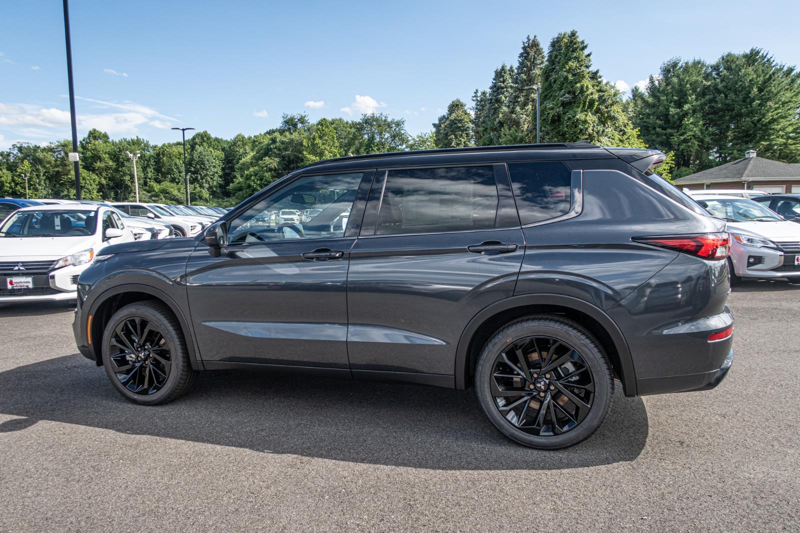 2024 Mitsubishi Outlander SEL Black Edition