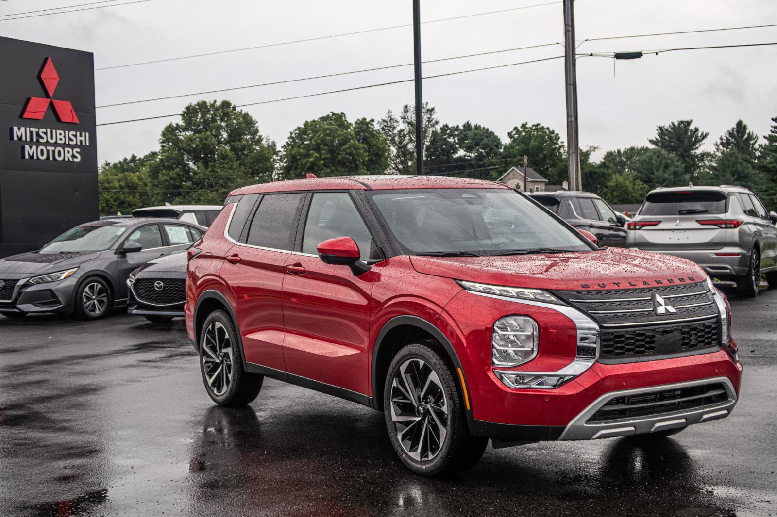 2024 Mitsubishi Outlander SE