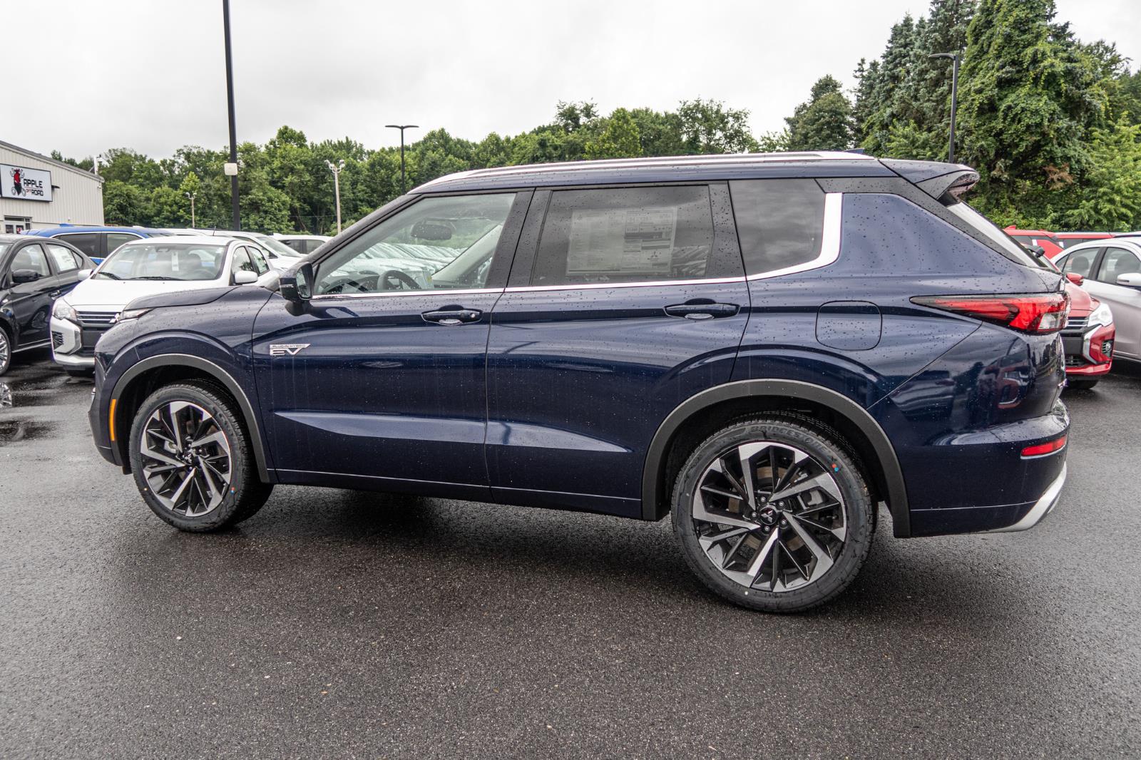 2024 Mitsubishi Outlander PHEV SEL