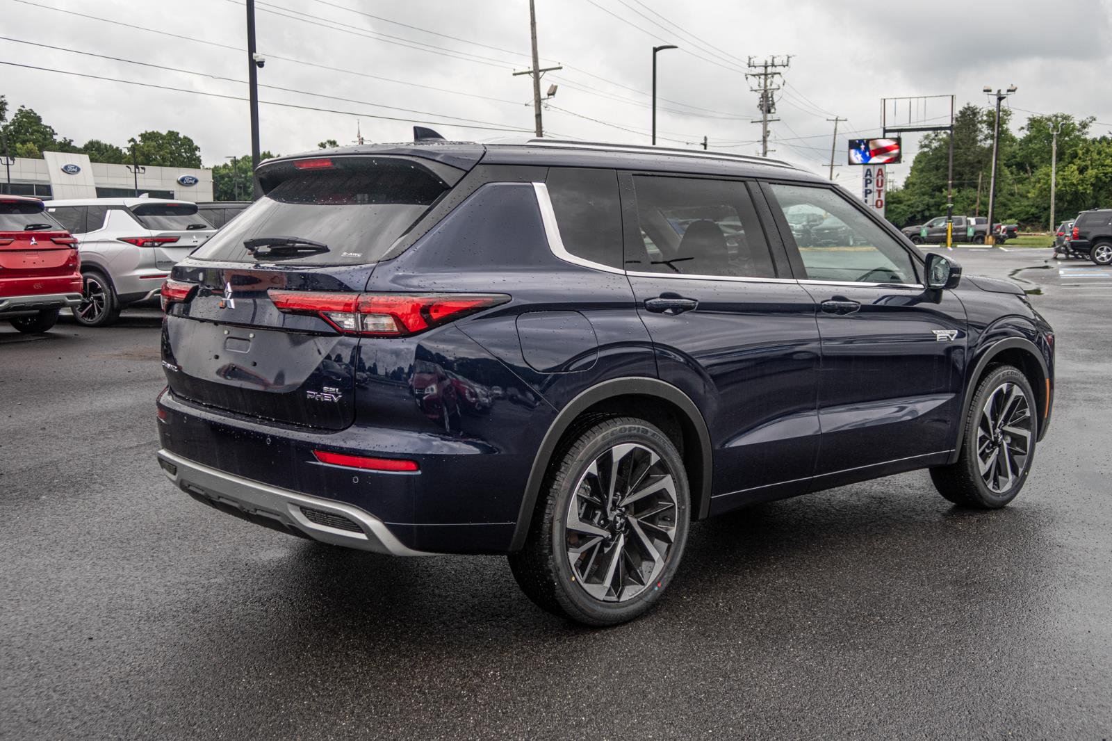 2024 Mitsubishi Outlander PHEV SEL