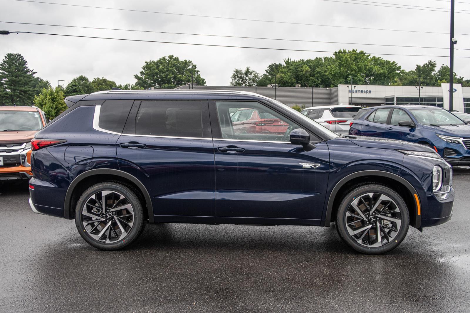 2024 Mitsubishi Outlander PHEV SEL