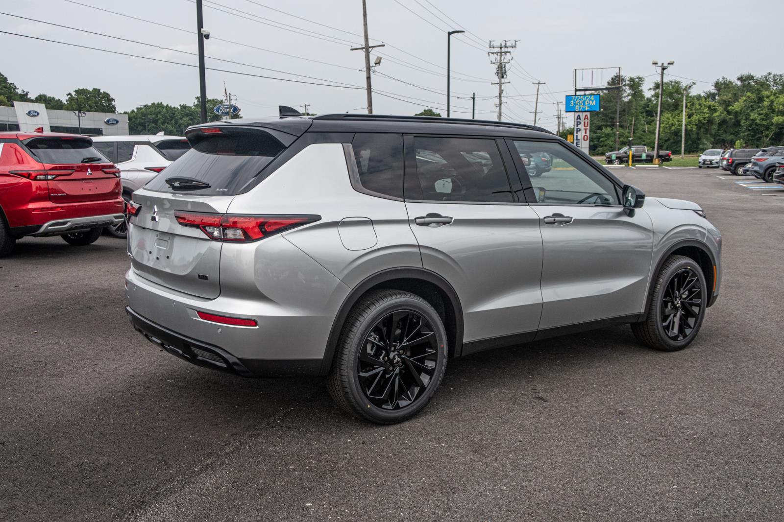 2024 Mitsubishi Outlander SEL Black Edition