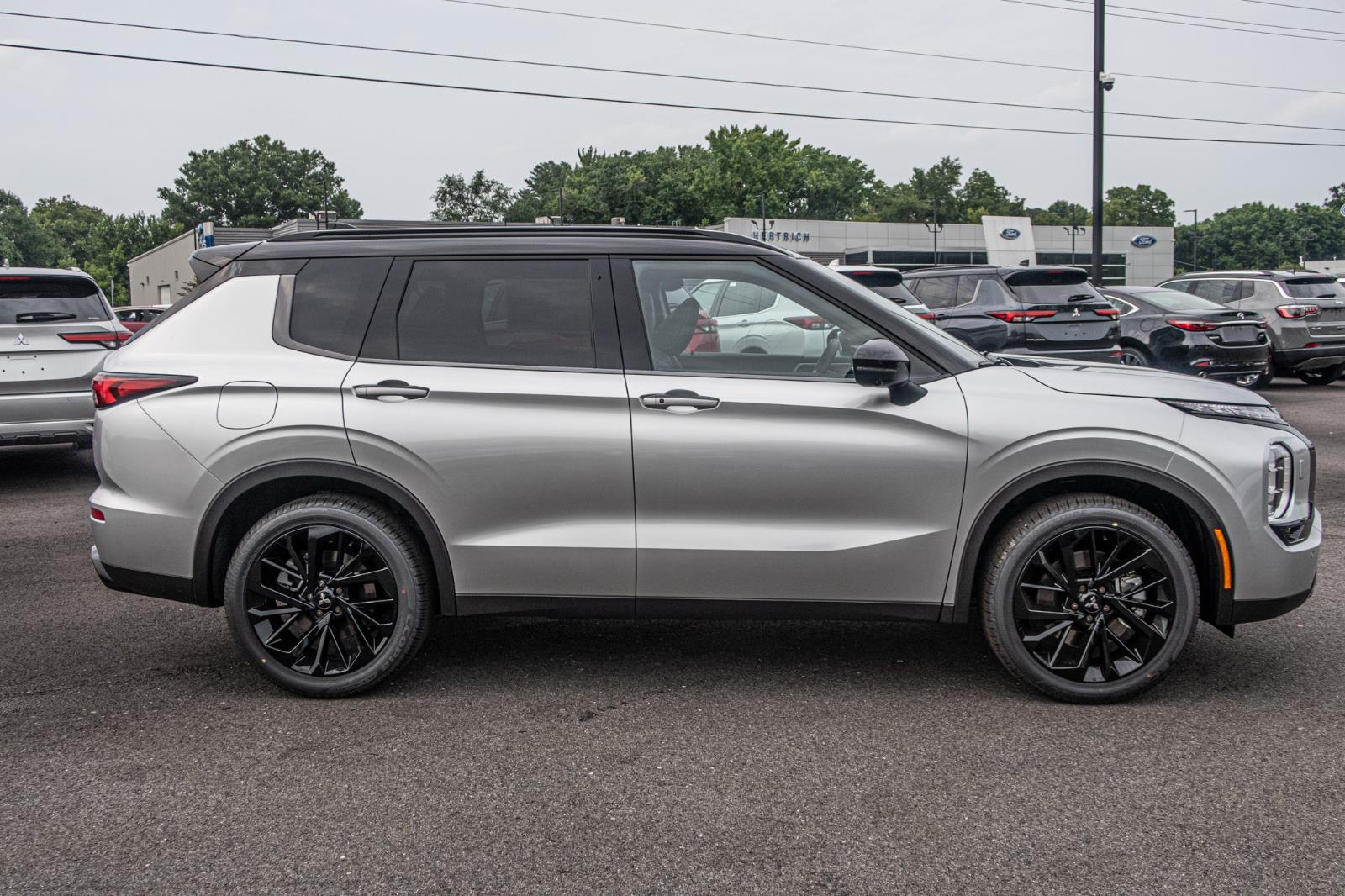 2024 Mitsubishi Outlander SEL Black Edition