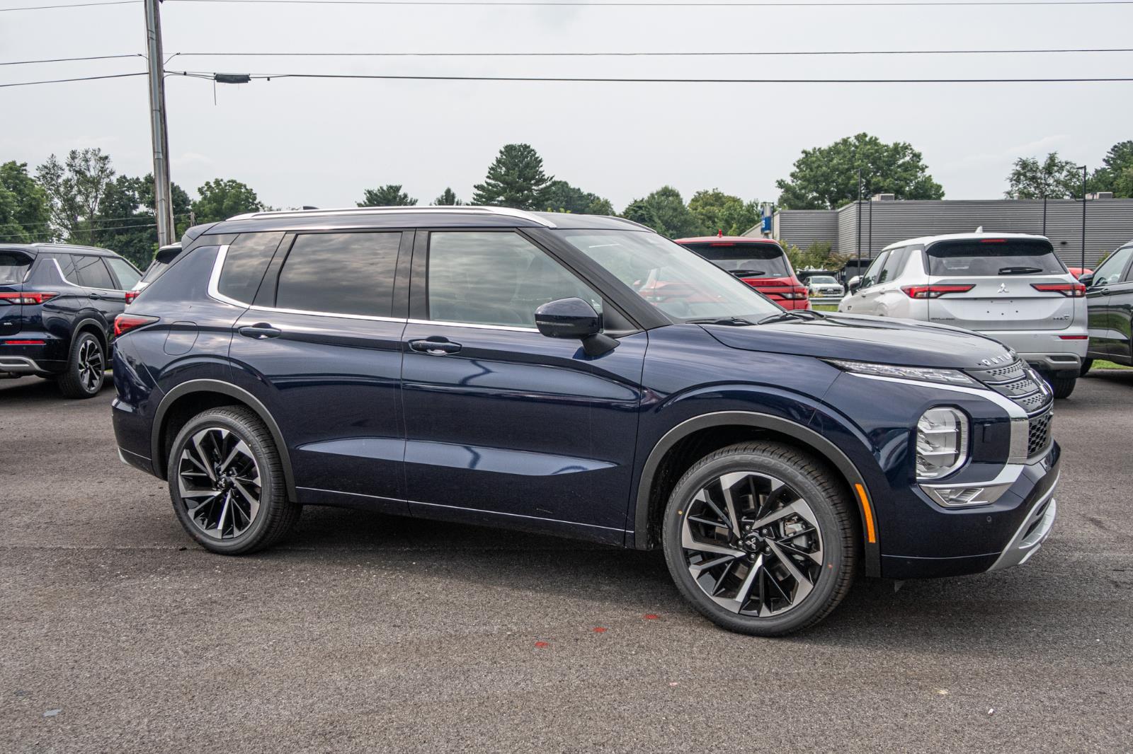 2024 Mitsubishi Outlander SEL