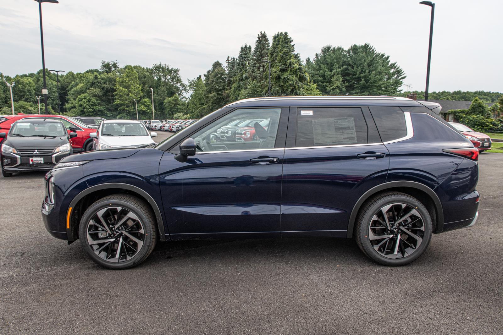 2024 Mitsubishi Outlander SEL