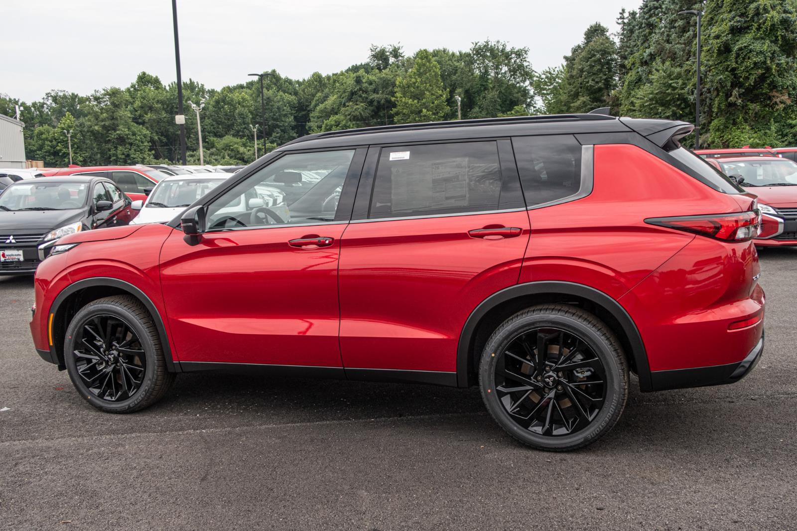 2024 Mitsubishi Outlander SEL Black Edition