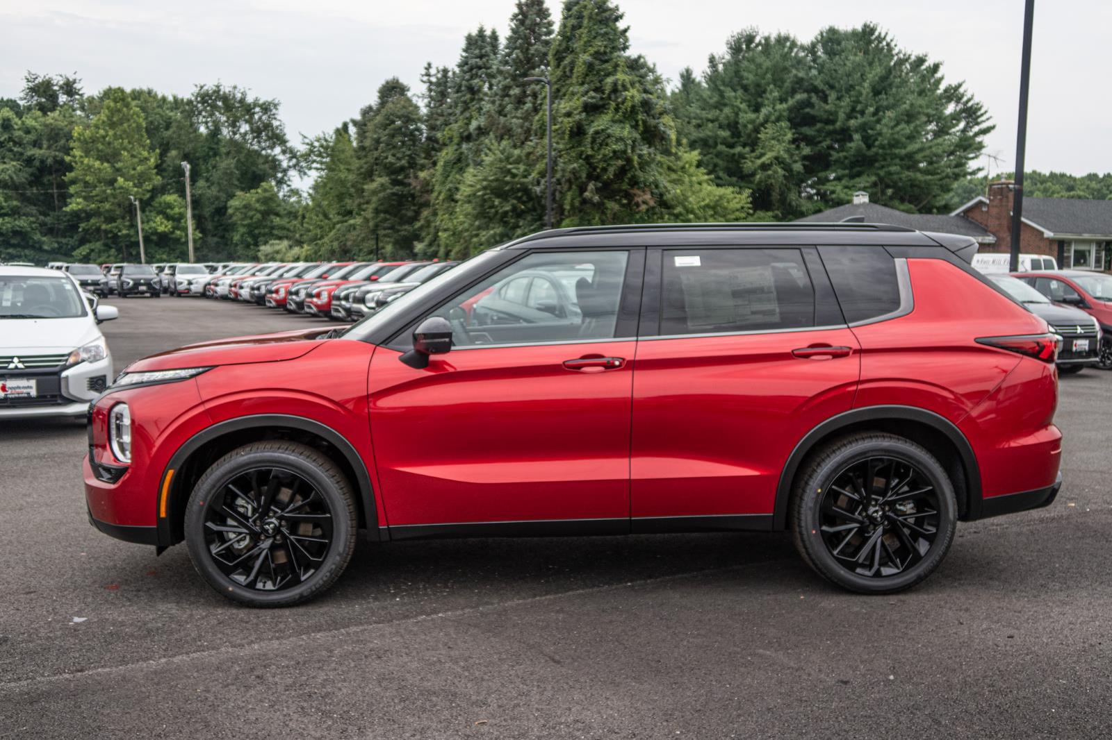 2024 Mitsubishi Outlander SEL Black Edition