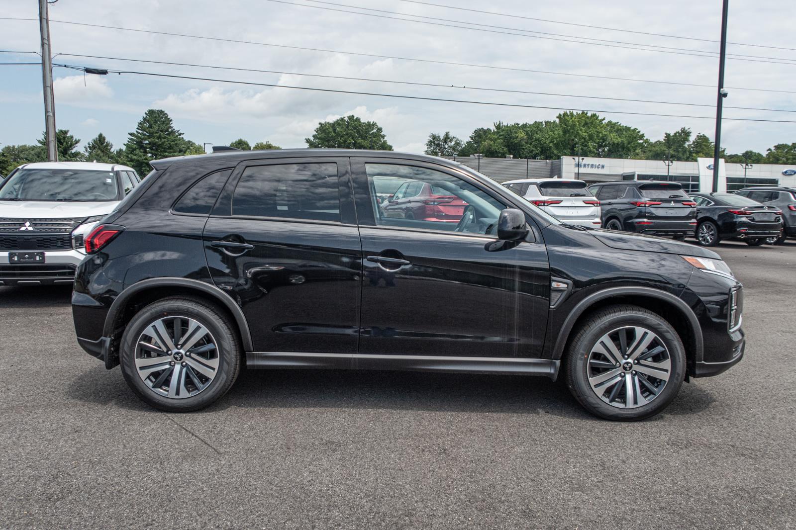 2024 Mitsubishi Outlander Sport ES