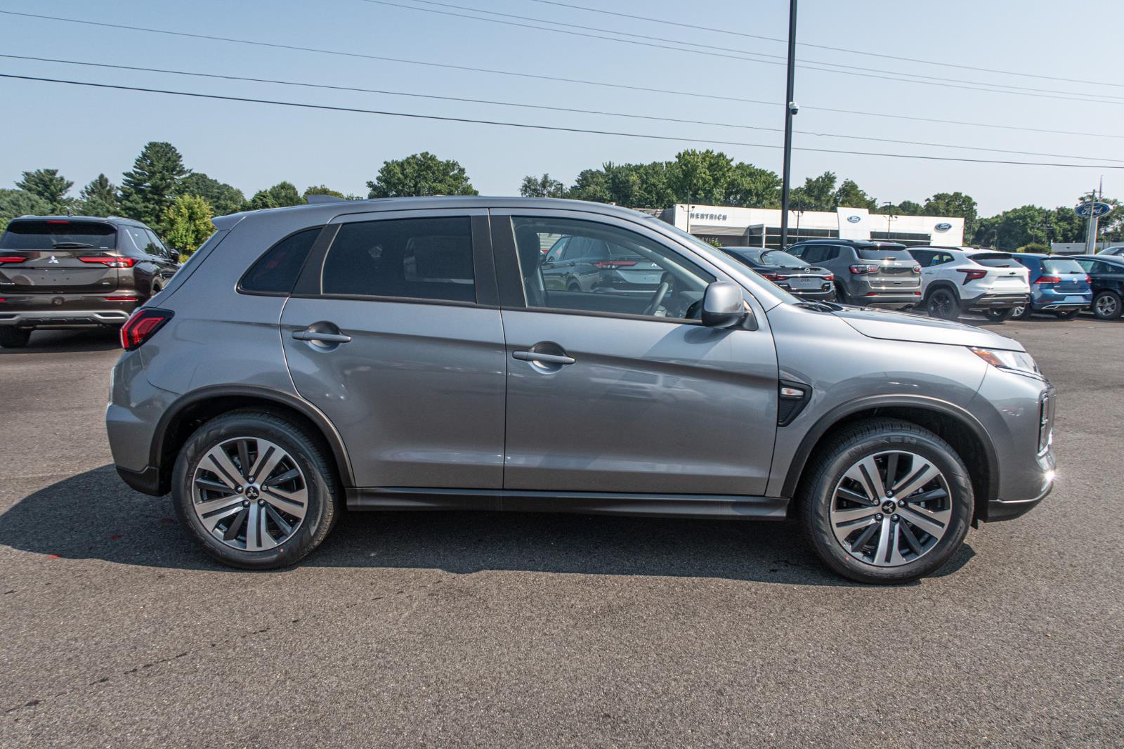 2024 Mitsubishi Outlander Sport ES