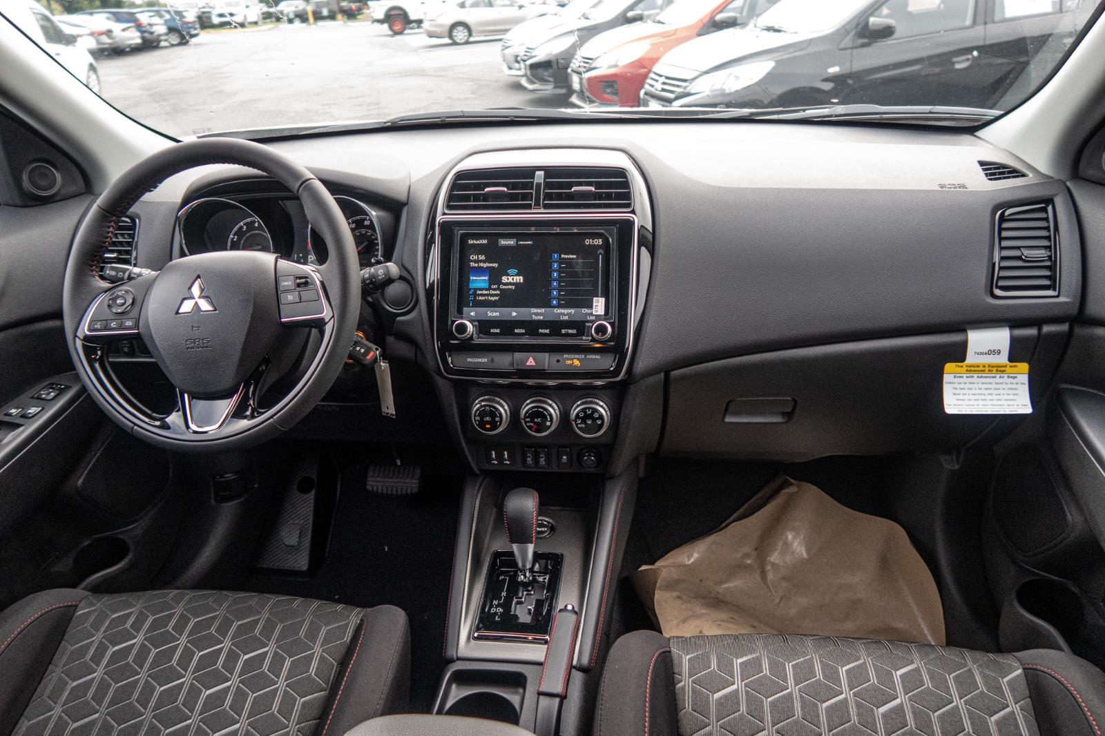 2024 Mitsubishi Outlander Sport LE