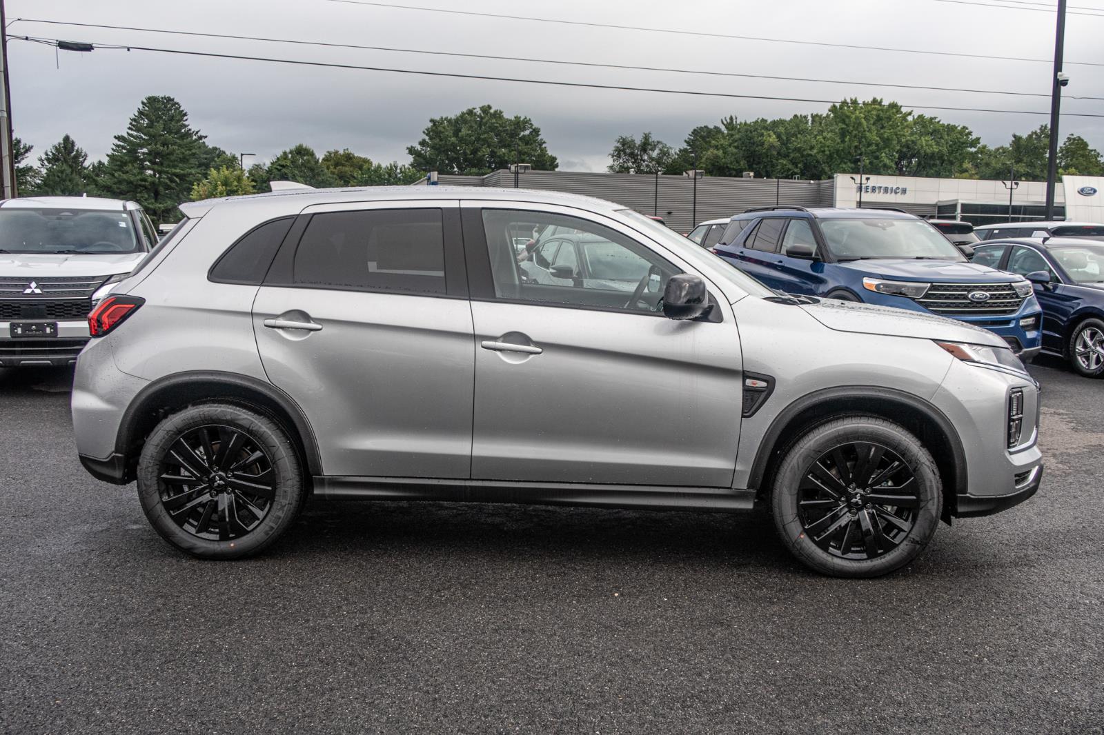 2024 Mitsubishi Outlander Sport LE