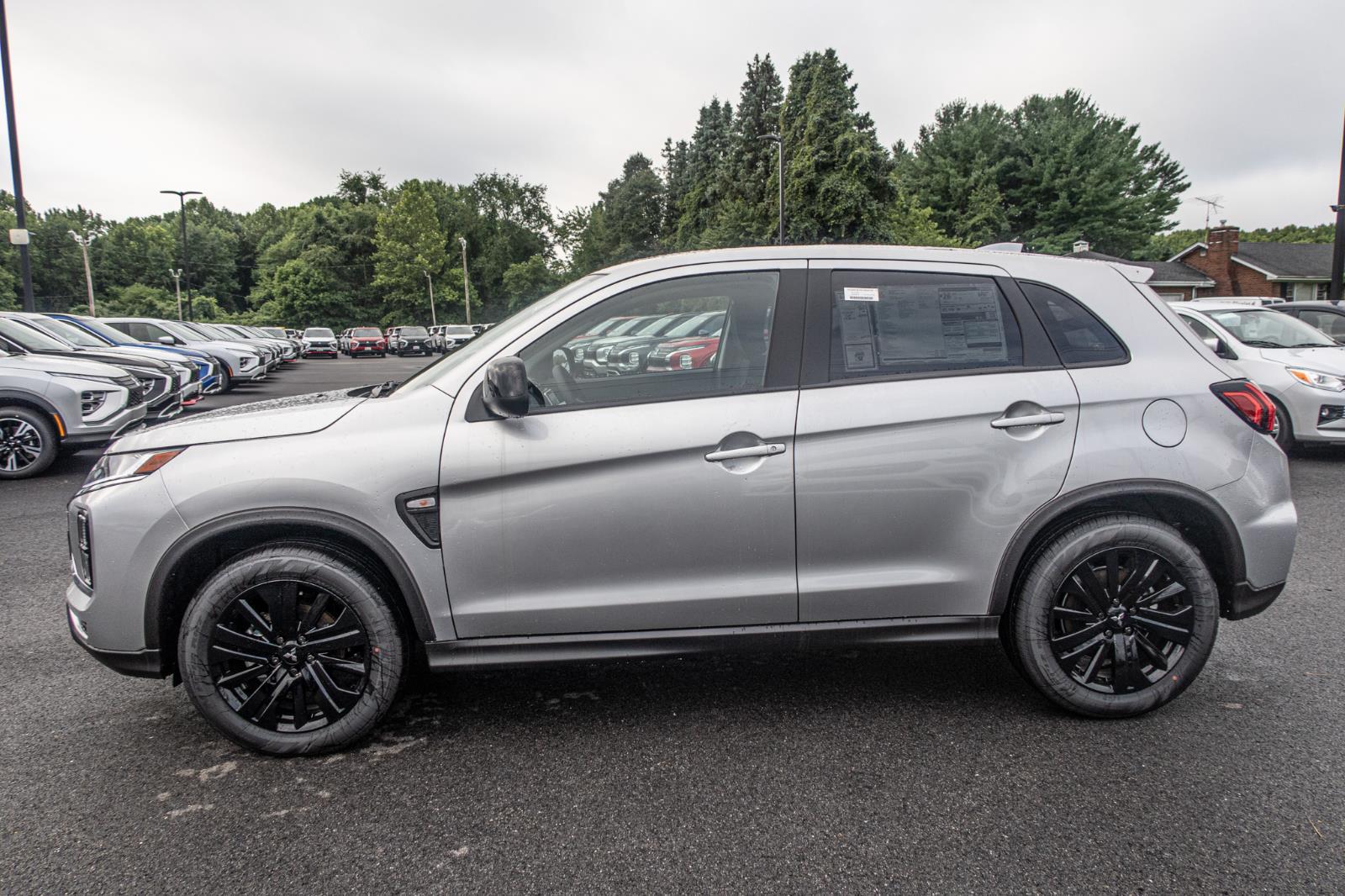 2024 Mitsubishi Outlander Sport LE